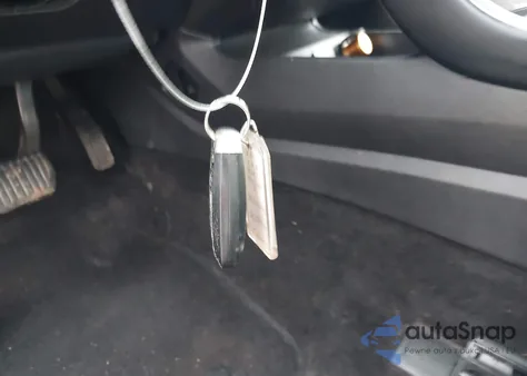 2018 Ford Fusion Hybrid S z USA, uszkodzony, nr VIN 3FA6P0UU1JR122652